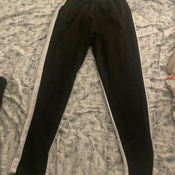Striped pants size L - Picture 1 of 3